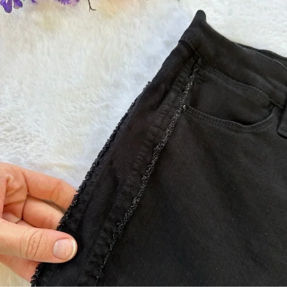 Frame Le High Skinny Black Raw Hem in Film Noir Size 28 - Picture 4 of 10